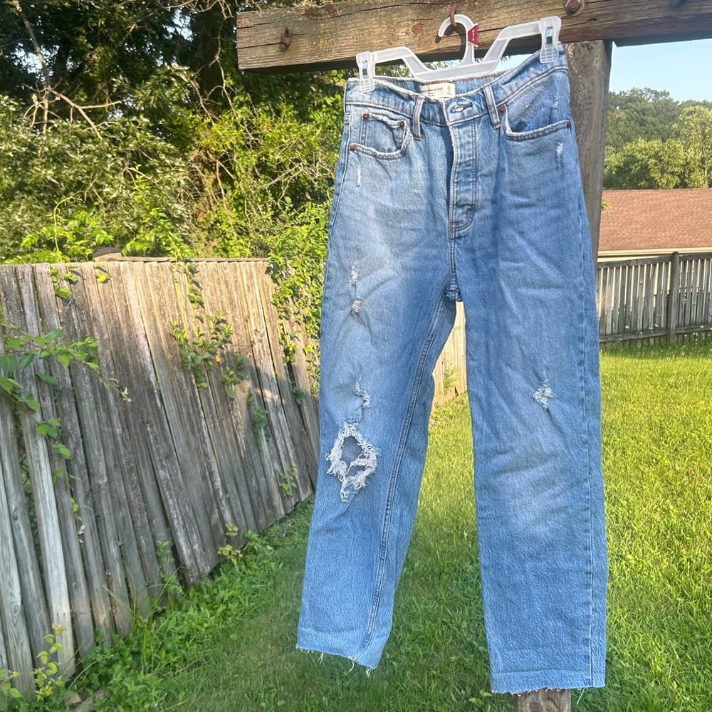 Abercrombie & Fitch Ankle Straight High Rise Blue Jeans